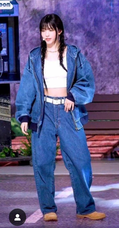 NewJeans は THE H.W.DOG&amp;CO とか WTAPS 辺りも着てて、日本のブランドをクールに着こなしてるとこもすごくいい