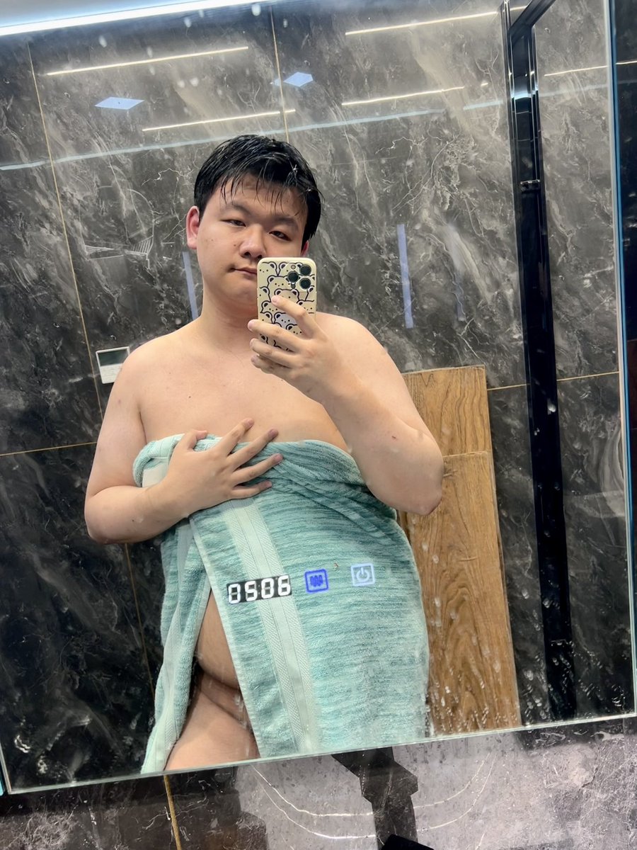 IcingCoal tweet media