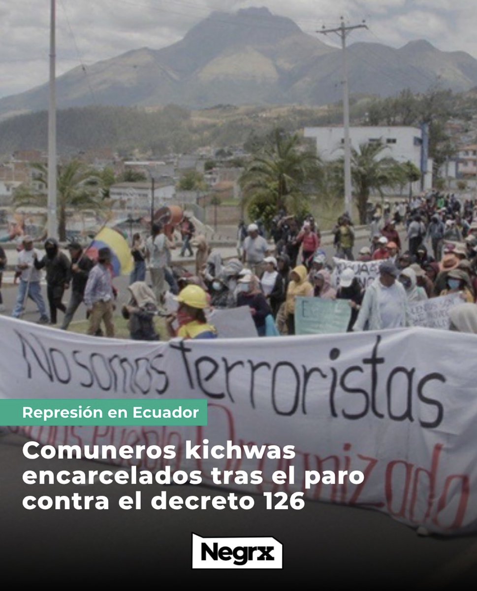 TsaySamay's tweet photo. 12 comuneros Kichwa Otavalo detenidos en Ecuador durante el paro nacional contra la eliminación del subsidio al diésel y enfrentan cargos de terrorismo pese a no tener antecedentes penales. https://t.co/pgQdZd2ftD

#Ecuador #KichwaOtavalo #DerechosHumanos #ParoNacional  #Pagina12 https://t.co/cyXCs0iT8m
