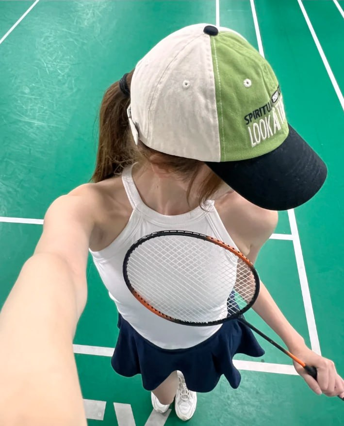 rules1234's tweet photo. Afternoon smashes and court vibes 🏸💥 Nothing beats the thrill of a good rally. https://t.co/qYIIe1EgG7