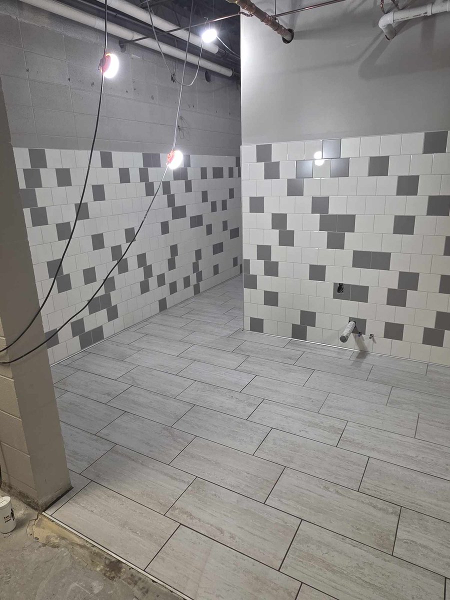 GrazziniBros's tweet image. Grazzini Brothers installed 4,150 square feet of tile at Willow Lake School in Willow Lake, South Dakota.

#NTCA #TileInstallation