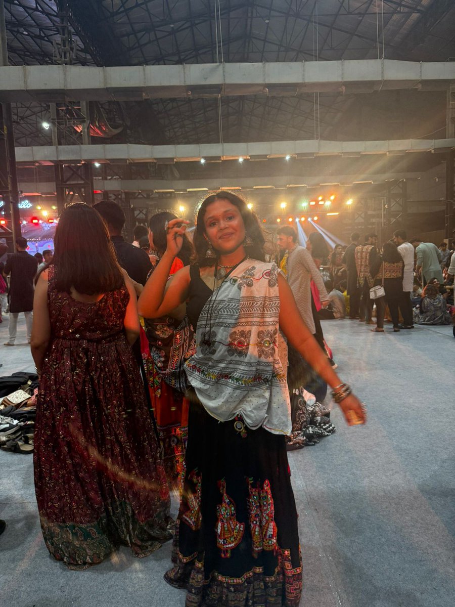 rcmnofficial's tweet photo. A day in the life of our director, Rtr. Janhanvi Kamtekar!

6 PM is Garba time 🪩

#rotaractmumbai #SMPL2025 https://t.co/hOvwHMpH27