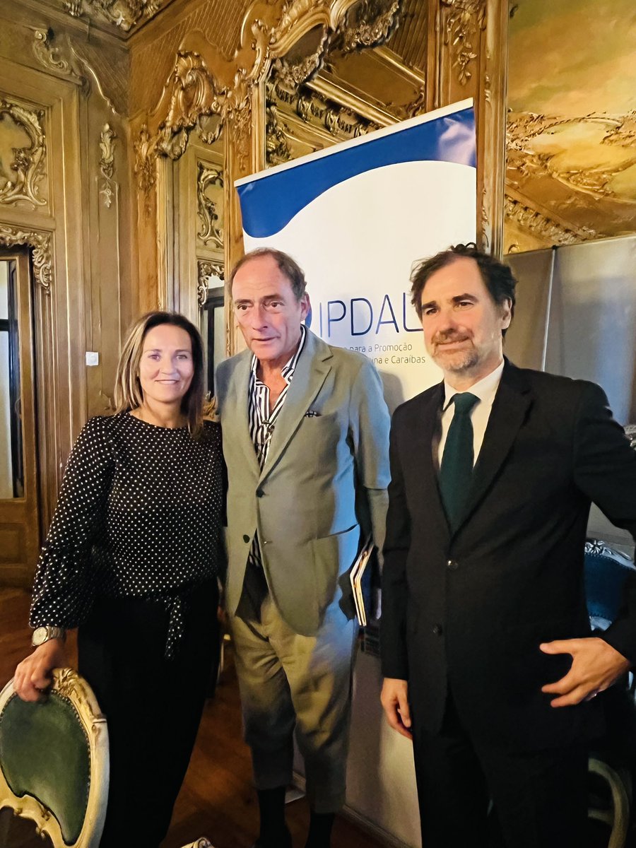 A Embaixadora Olga Gelabert participou na rentrée política do IPDAL a convite do Sr. Presidente o Dr. Paulo Neves, com a intervenção do Dr. Paulo Portas, antigo Ministro dos Negócios Estrangeiros, para refletir sobre os grandes desafios globais.