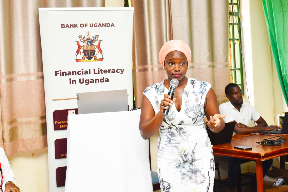 MHCiuiukc's tweet photo. #ExpertFinancialTip
"Borrow money from a position of clarity not vulnerability and desperation"~Ms. @NabachwaPumla.
#FinancialHealth #MentalHealth
#FinancialLiteracyTraining
#WiseMoneyDecisions https://t.co/TVS6gG8jkb