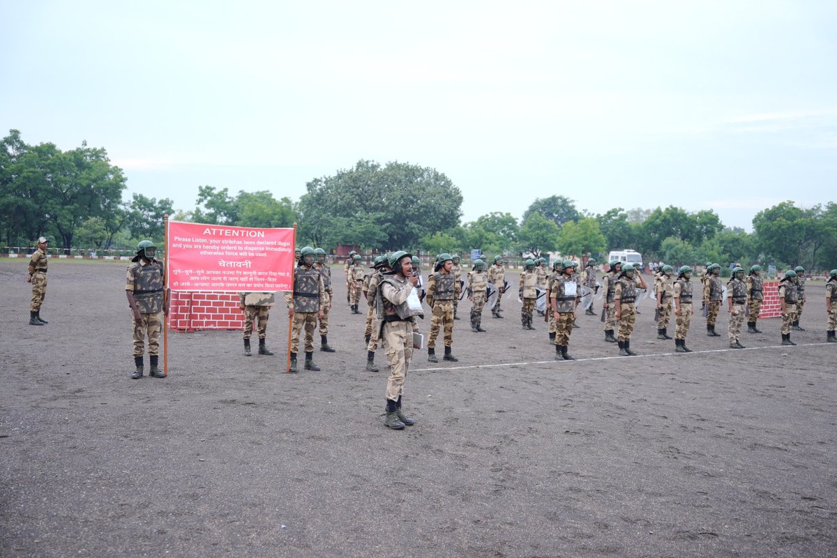 CISFTraining's tweet image. Mob Operation &amp;amp; Riot Control Drill at CISF RTC Barwaha!

A Mob Operation &amp;amp; Riot Control Drill was conducted at CISF RTC Barwaha for trainees. The exercise focused on building crowd-control skills, &amp;amp; confidence to manage law-and-order situations effectively.
#RTCBarwaha @CISFHQrs