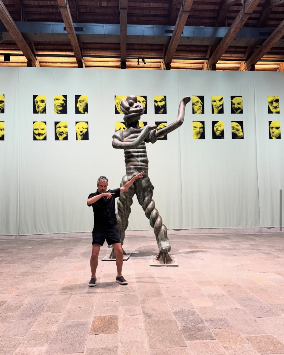 Palazzo_Grassi's tweet image. #Strikeapose tra le grandi opere di Thomas Schütte a Punta della Dogana, viste da voi!

Grazie ai nostri utenti su su Instagram per questi scatti… mimati!