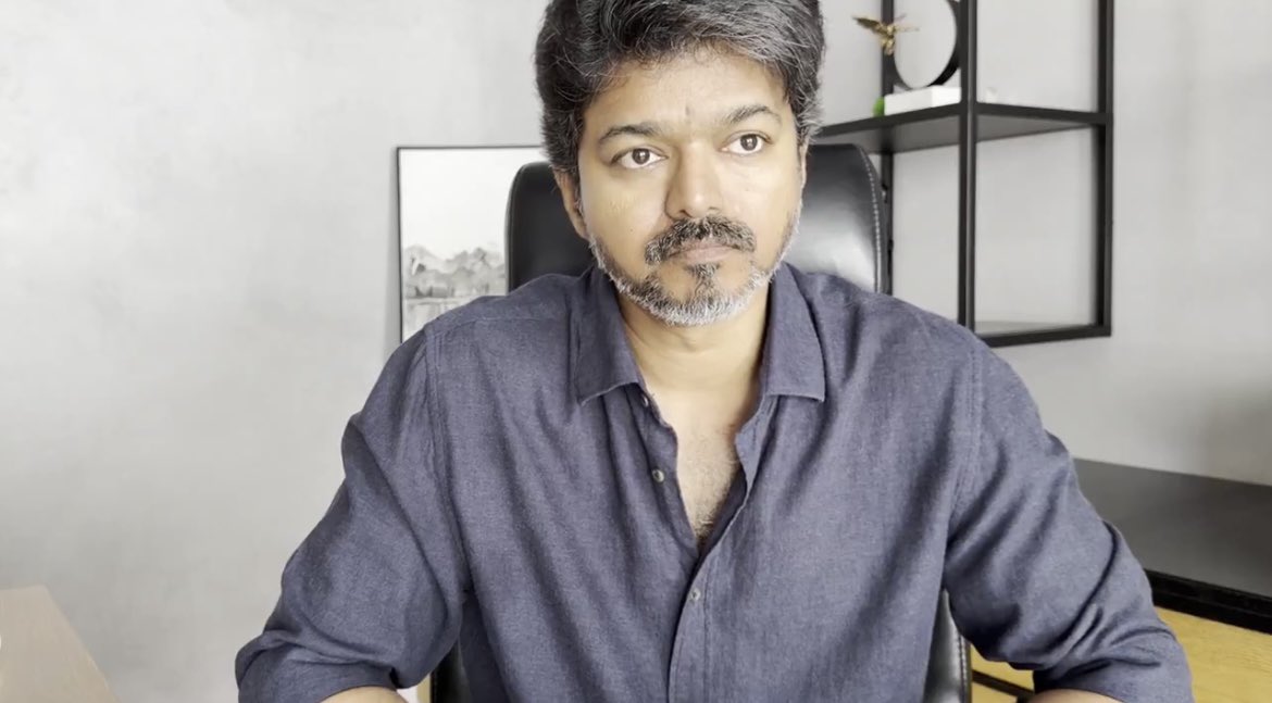 ck_kalaidev's tweet photo. விஜயின் அரசியல் பயணம் இப்போது அந்த வீடியோக்களை எடுத்த நபர்/எடிட்டர் கையில் தான் இருக்கிறது.
இந்த வீடியோவின் அன்கட் வெர்ஷன் அல்லது முந்தைய டேக்குகள் அப்லோடு பண்ணினா, அதுதான் விஜயின் தீவிர அரசியலுக்கு தொடக்கம்/முற்றுப்பள்ளி.
@TVKVijayHQ https://t.co/TF9FPzQhV1