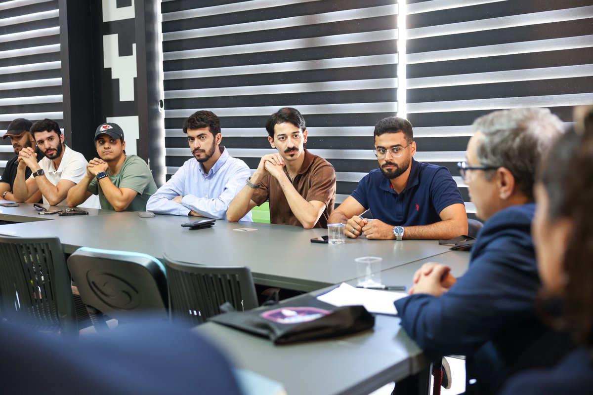 Chargé d’Affaires Jeremy Berndt: “I enjoyed my visit to
<a href="/BYTE_NGO/">BYTE</a> organization in #Benghazi to speak with inspiring young Libyans interested in the tech sector and entrepreneurship. I was impressed by their ideas and creative projects. The United States’ dynamic tech sector is