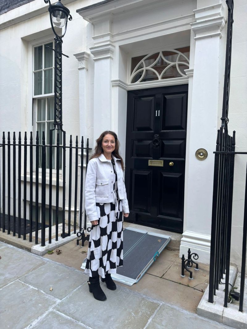 TeesComponents's tweet photo. London Calling...

For National Manufacturing Day, manufacturers from across the UK were welcomed to 11 Downing Street for a reception hosted by the Chancellor of the Exchequer &amp; Chief Secretary to the Treasury.

#NationalManufacturingDay #UKManufacturing #MakeUK
[1/4] https://t.co/cQQueQoRt5