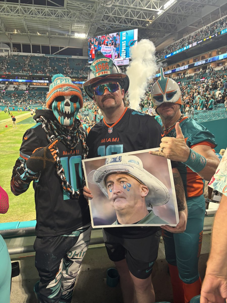 Victory Tuesday! #MiamiDolphins WIN! J-E-T-S-Suck-Suck-Suck!