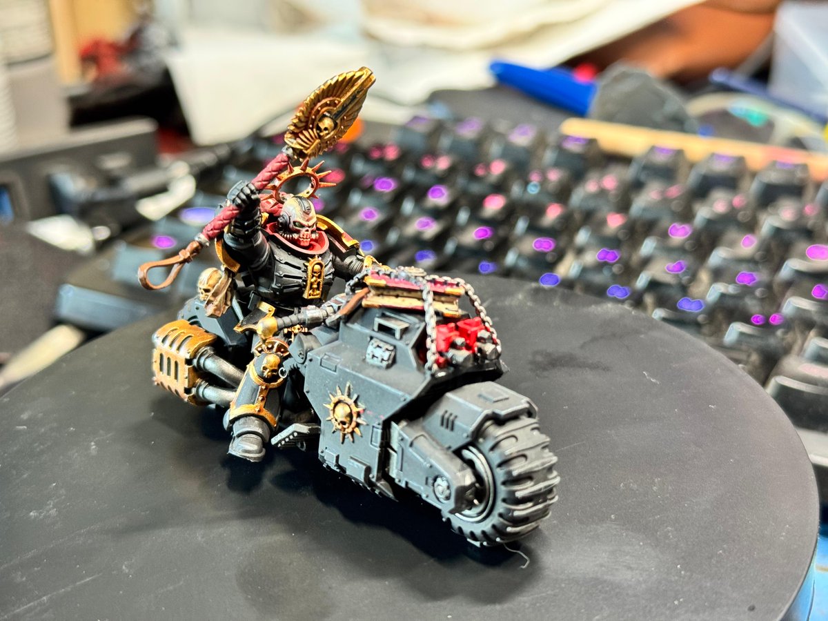 KrITIK4L tweet media