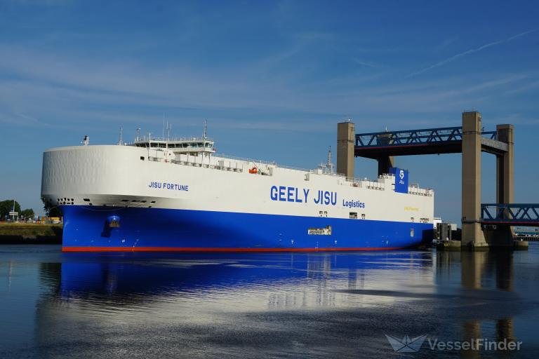 container_news's tweet photo. #Geely-#operated #car #carrier in #accident on #maiden #voyage to #Europe
https://t.co/m32qffphgQ https://t.co/x2GD3TscQI