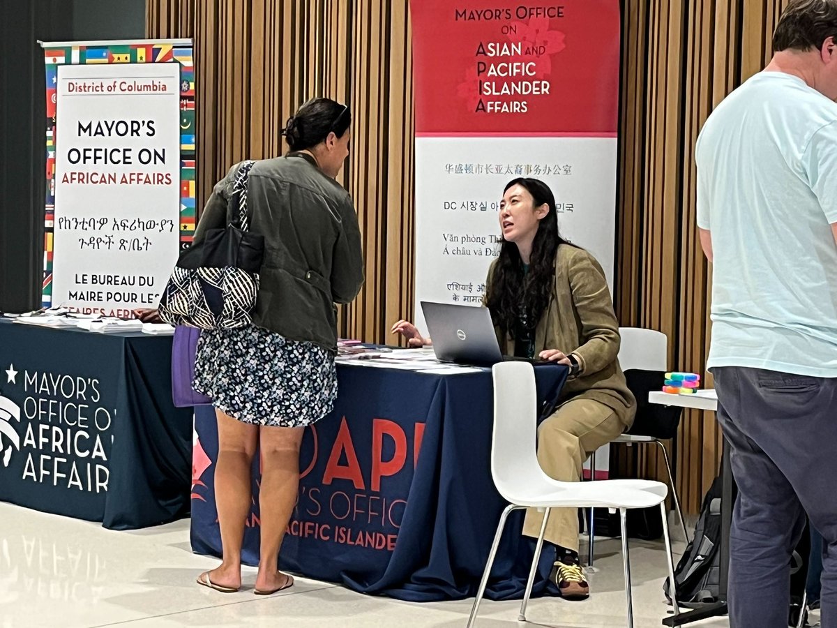 Our team was grateful to be invited to table at the the Office of the People’s Counsel’s Water Summit to engage with District residents and discuss MOAPIA’s programs and services. 💧💬
We’re always glad to connect with our community!