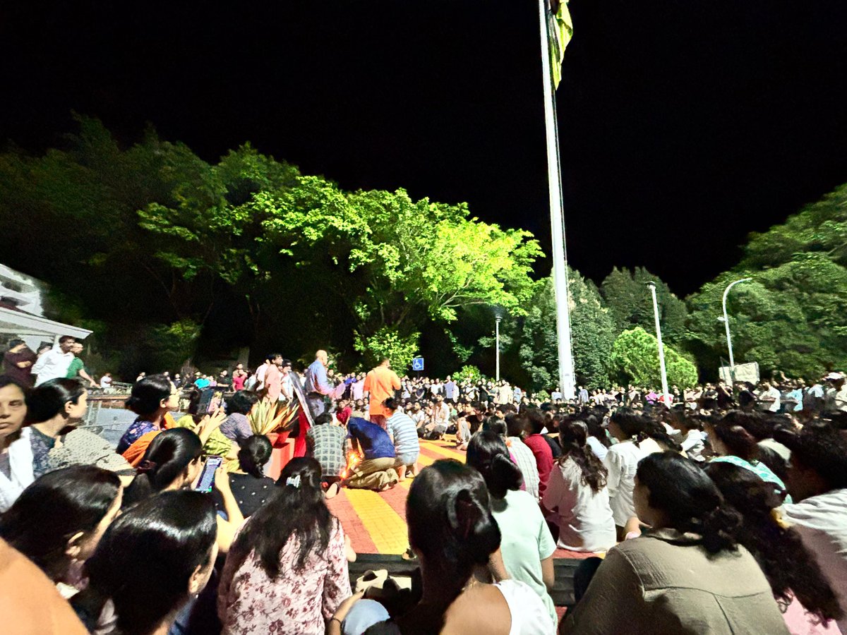 minhazur365's tweet photo. We came to #tezpuruniversity for education, not to witness corruption and disrespect to our cultural icon #ZubeenGarg . Students deserve dignity, not silence. 

#StandWithTU #WeDemandTUSU  #JusticeforTUStudents https://t.co/z00vEgvZFT
