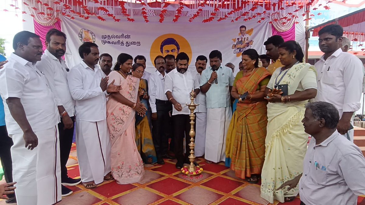 PanaiyurBabu's tweet image. இன்று (30.09.2025) செய்யூர் சட்டமன்ற தொகுதிக்குட்பட்ட சித்தாமூர் ஒன்றியம் பெரியகளக்காடி ஊராட்சியில் பெரியகளக்காடி மற்றும் சிறுநகர்,  ஆகிய ஊராட்சி பொதுமக்கள் பயனடையும் வகையில் உங்களுடன் ஸ்டாலின் முகாமை தொடங்கி தொடங்கிவைத்தேன்.
#panaiyurbabumla #cheyyurconstituency #vckmla #mlababu…