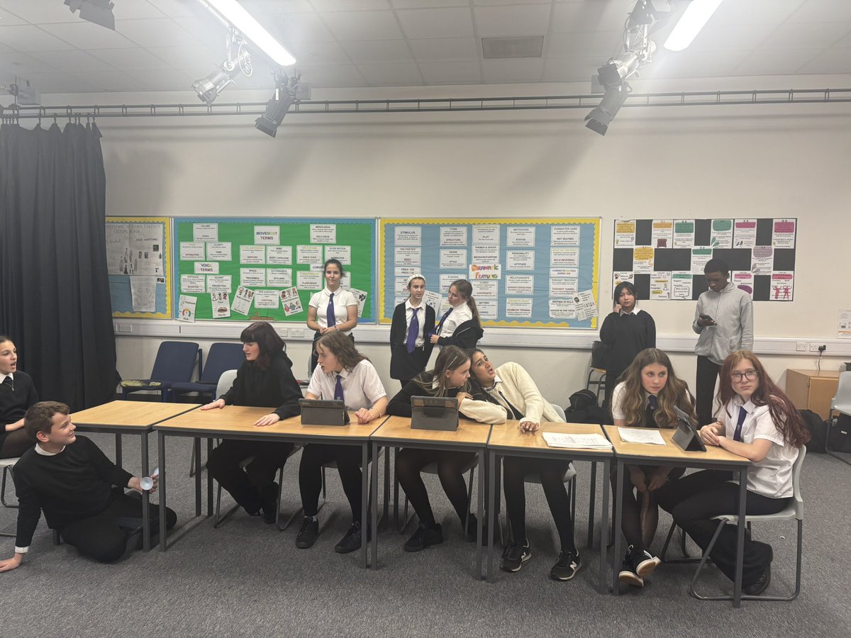 HolyRoodExpressiveArts tweet media