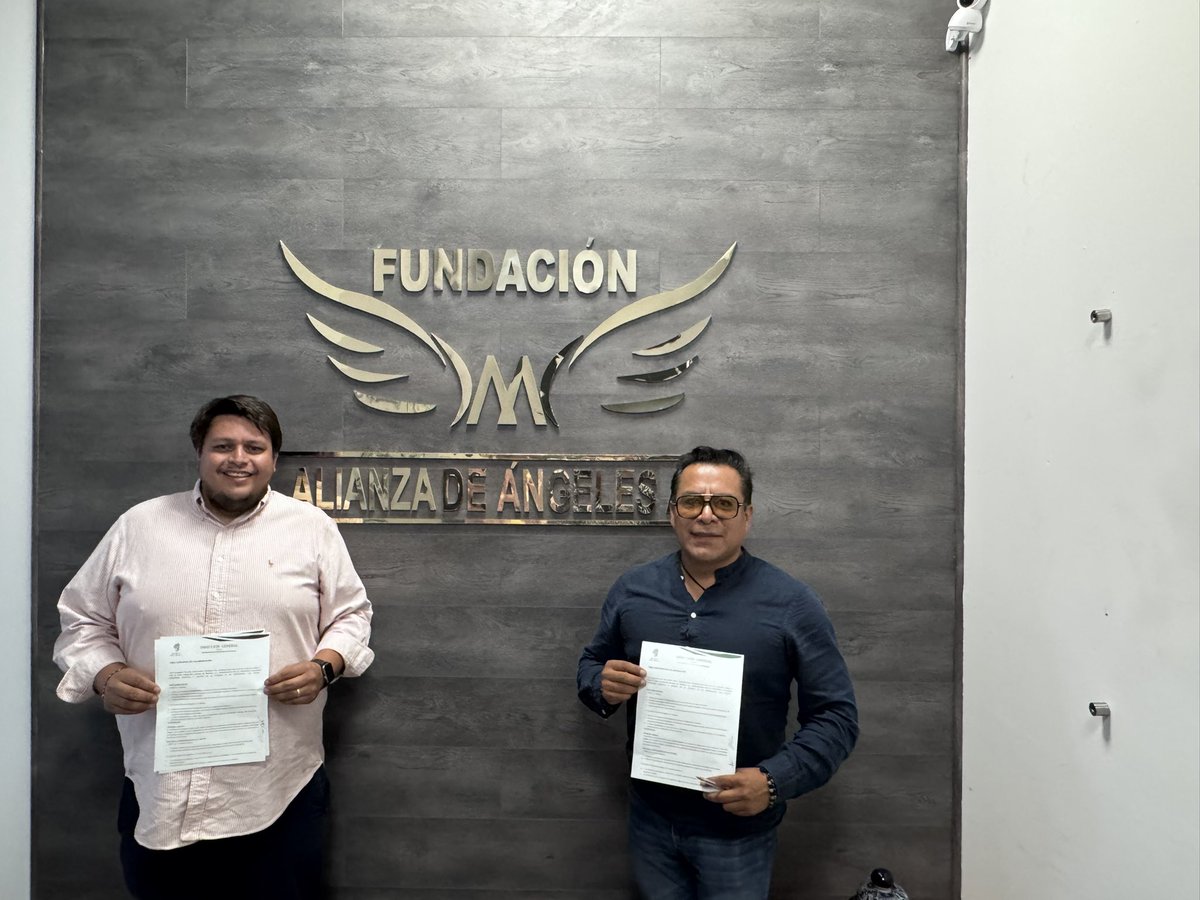 SenitPuebla's tweet photo. El pasado 29 de septiembre, bajo la dirección de Gustavo Esquivel, firmó un Convenio de Colaboración con nuestro amigo Guillermo Hernández Doroteo, Presidente de la Fundación Alianza de Ángeles A.C.. 

¡Seguimos sumando esfuerzos para apoyar a quienes más lo necesitan! https://t.co/FjUDKtSdnV