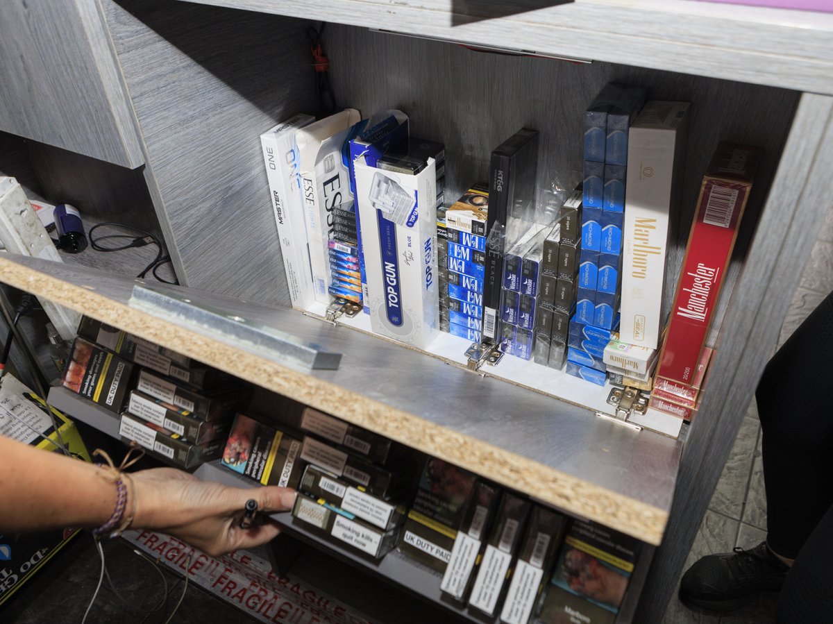 GMPLongsight's tweet photo. #Safe4Summer | Joint operation between GMP and @ManCityCouncil Trading Standards sees over £500k of illicit vapes and tobacco seized during multiple days of action.

Find out more here - https://t.co/12w5sKdUYY https://t.co/KhaI2dnhZE