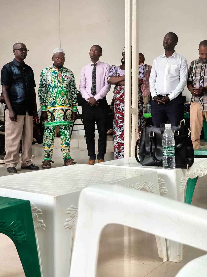 ErnestBara75262's tweet photo. #Burundi #Nyakabiga
2.Inyuma yo Kugendera Quartier #Nyakabiga yagutse Quartier #Rumuri, Ivyo bikorwa vyabandanirize muma Quartiers #Mutanga yagutse na #Mugoboka muntumbero yo gushikiriza no gushira kukivi Izo ndongozi zose
Ibikorwa bikaba vyagenze neza
#NtareHouse #Ikiriho https://t.co/SH21ryYXMb