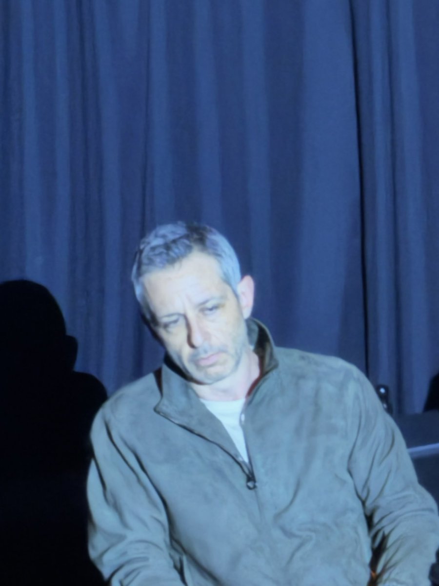 every photo i took of jeremy strong at the springsteen premiere last night is so kendall roy coded i can’t stop laughing