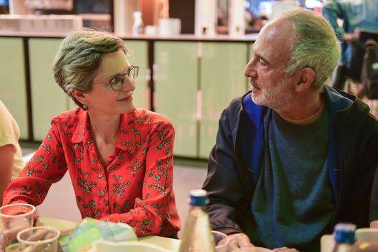 Alain Weber (@alainpaulweber) on Twitter photo Le serial-violeur de toutes jeunes filles, par hypnose, Gérard Miller, en garde à vue !
Ce grand-ami de <a href="/sandrousseau/">Sandrine Rousseau</a>, qui a donc des amis extraordinairement douteux, usait de l’hypnose. La gauche dans ce qu’elle a de plus répugnant ! Le serial-violeur de toutes jeunes filles, par hypnose, Gérard Miller, en garde à vue !
Ce grand-ami de <a href="/sandrousseau/">Sandrine Rousseau</a>, qui a donc des amis extraordinairement douteux, usait de l’hypnose. La gauche dans ce qu’elle a de plus répugnant !