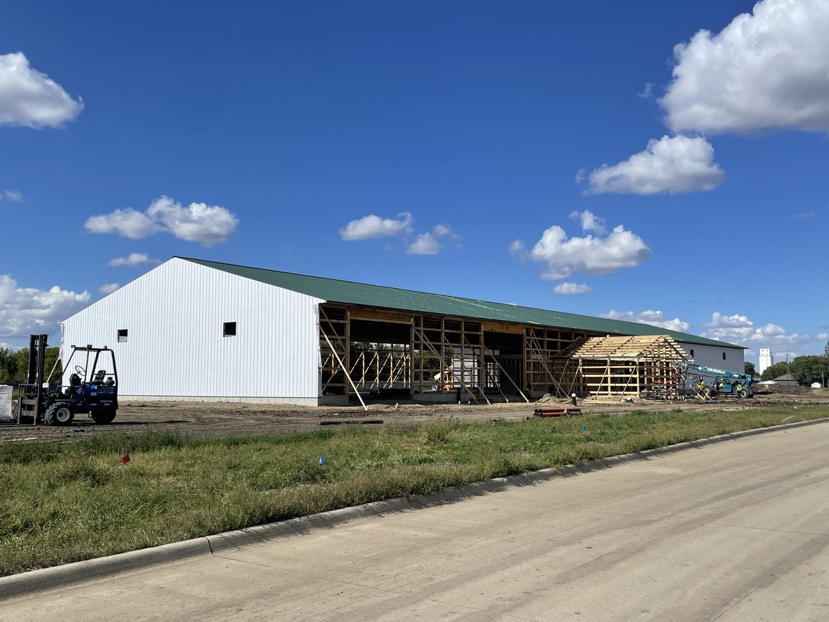 AgState_Iowa's tweet photo. Sharing some photo updates of our new Emmetsburg seed shed!  #AgState #SeedShed https://t.co/9JhBK2sjyG
