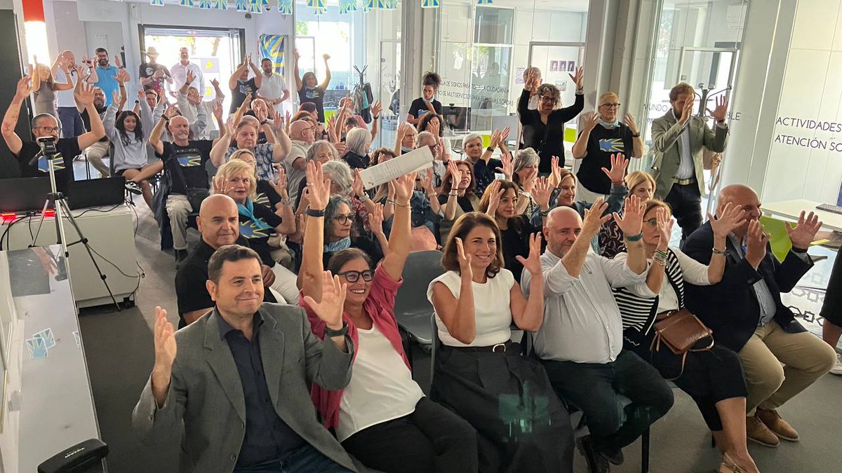 Las integrantes del equipo directivo de M10F, acompañadas por la Delegada Territorial de <a href="/IgualdadAND/">Inclusión Social, Juventud, Familias e Igualdad</a> de Granada, <a href="/Matilde_OrtizAr/">Matilde Ortiz</a> , participaron en la conmemoración del Día Internacional de las Personas Sordas. Agradecemos profundamente su apoyo. <a href="/ASOGRA_/">ASOGRA</a> #DIPS #IWDP #IWDP2025