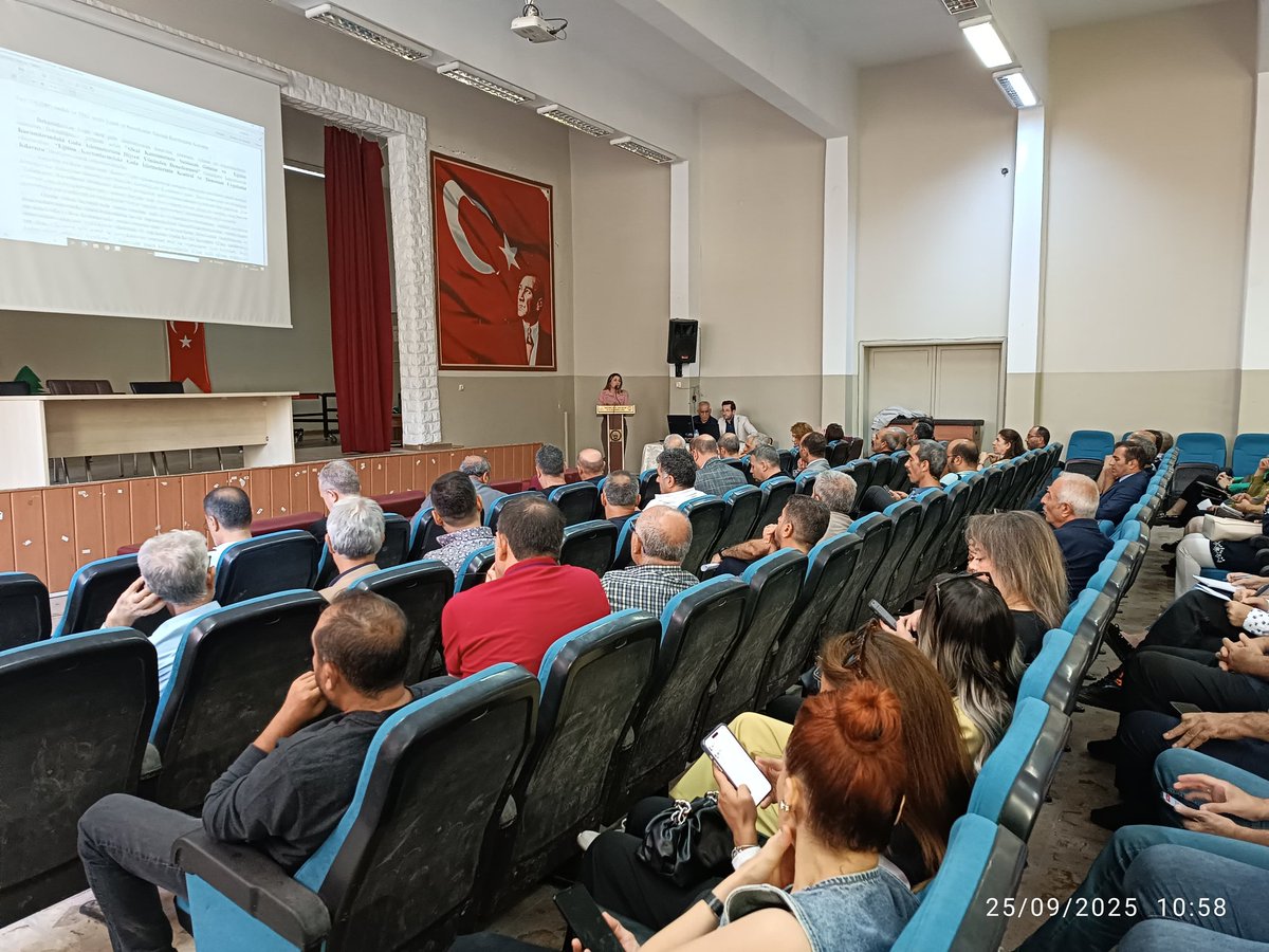 Okul idarecilerine yönelik İSGB olarak iş güvenliği ve okul sağlığı kapsamında yapılacak çalışmalar ile ilgili bilgilendirme toplantısı yapıldı. <a href="/tcmeb/">Millî Eğitim Bakanlığı</a> <a href="/meb_dhgm/">Destek Hizmetleri Genel Müdürlüğü</a> <a href="/elazig_valiligi/">T.C. Elazığ Valiliği</a> <a href="/elazigmem/">Elаzığ İl Мillî Eğitim Müdürlüğü</a> <a href="/SahinBeraat/">Beraat Şahin</a>