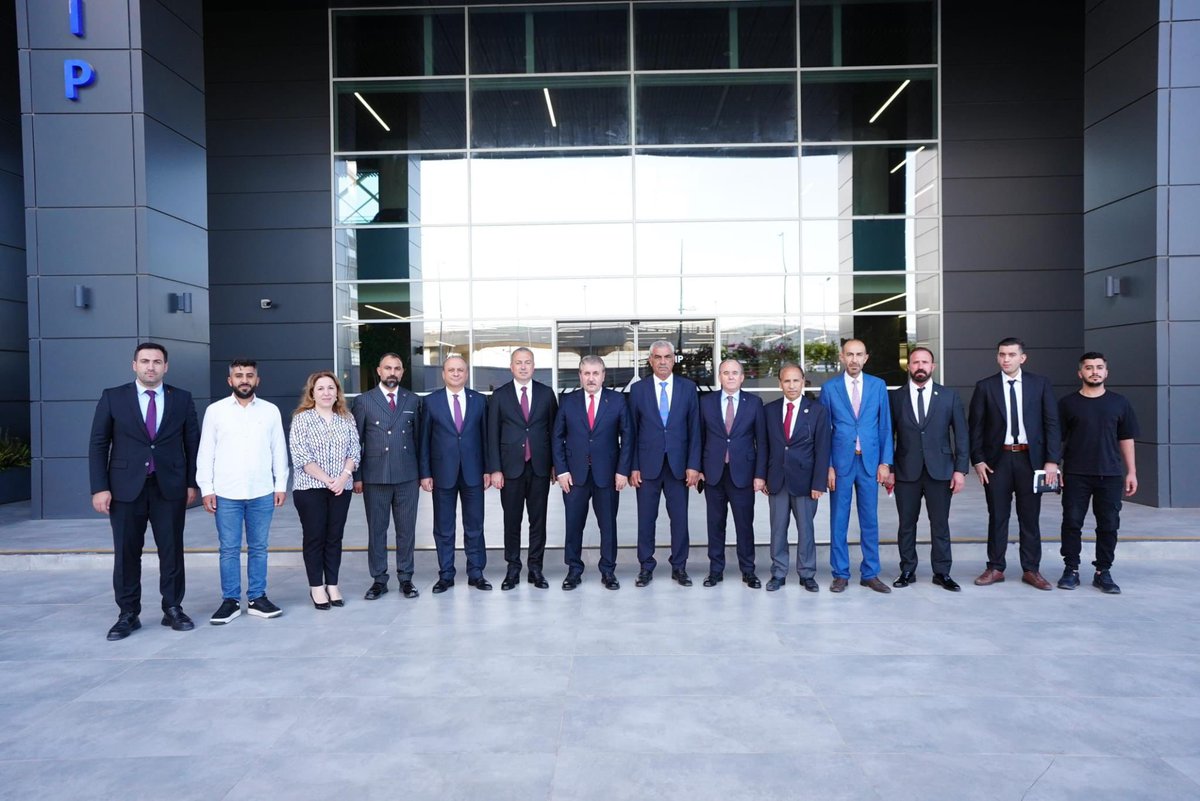 BBP Genel Başkanımız Mustafa Destici’nin nezaretinde; Kuzey Kıbrıs Türk Cumhuriyeti Cumhurbaşkanı Ersin Tatar, Başbakan Ünal Üstel, Lefkoşa Büyükelçimiz Ali Murat Başçeri ve KKTC Bayırdırlık ve Ulaştırma Bakanı Erhan Arıklı’yı beyleri ziyaret ettik. 🇹🇷🤝🇹🇷 

KKTC temaslarımız