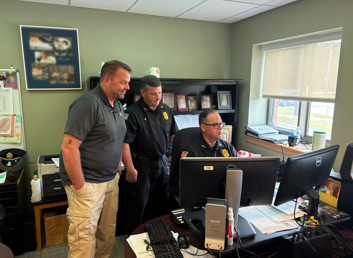 CSI_InfoShare's tweet image. #Burrillville PD is live as the first Phase 2 agency on Rhode Island’s InfoShare® solution. With CAD, RMS, and MDT in one cloud-based platform, officers gain real-time access to critical info, enabling faster responses and stronger community protection.

#PublicSafetyTech