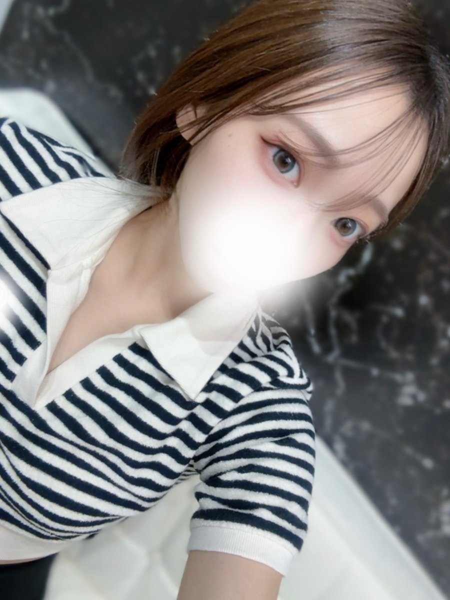おはよ〜♡
今日から10月だね🍁💭
今月もたくさん癒し届けられたらいいな🫧

今日は【17:00〜23:00】でお店にいるよ〜っ🧸
月初め、りんに会いに来てくれたらうれしいな💗
