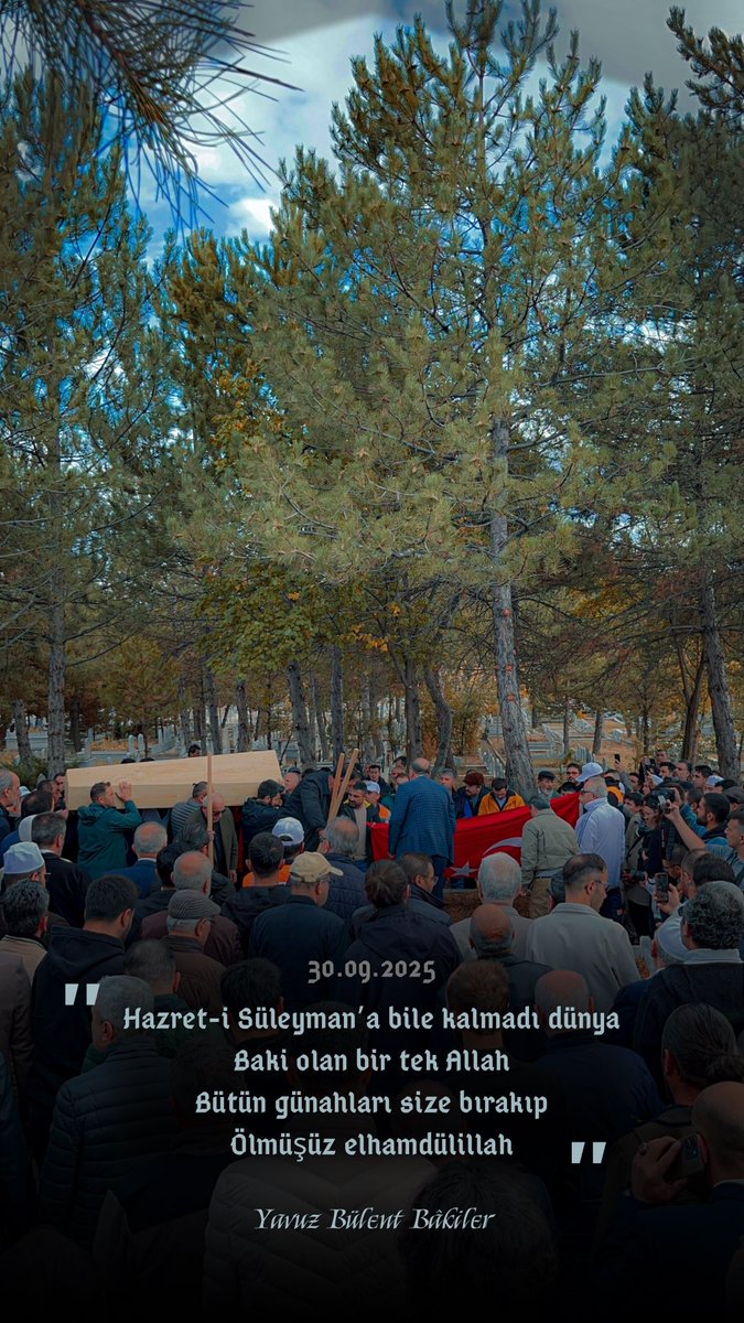 1smailfkaya's tweet photo. Şahsını, düşüncesini, haysiyet ve hassasiyetine şahitlikten memnun olduğum, şiir ve yazılarına hayran kaldığım, ne kadar istesem de canlı görüşme ve tanışmanın nasip olmadığı Türk Edebiyatının Milli Sesi Üstad Yavuz Bülent Bâkiler’i son yolculuğuna uğurladık.
Mekanı cennet olsun. https://t.co/FlAI2ESgUA