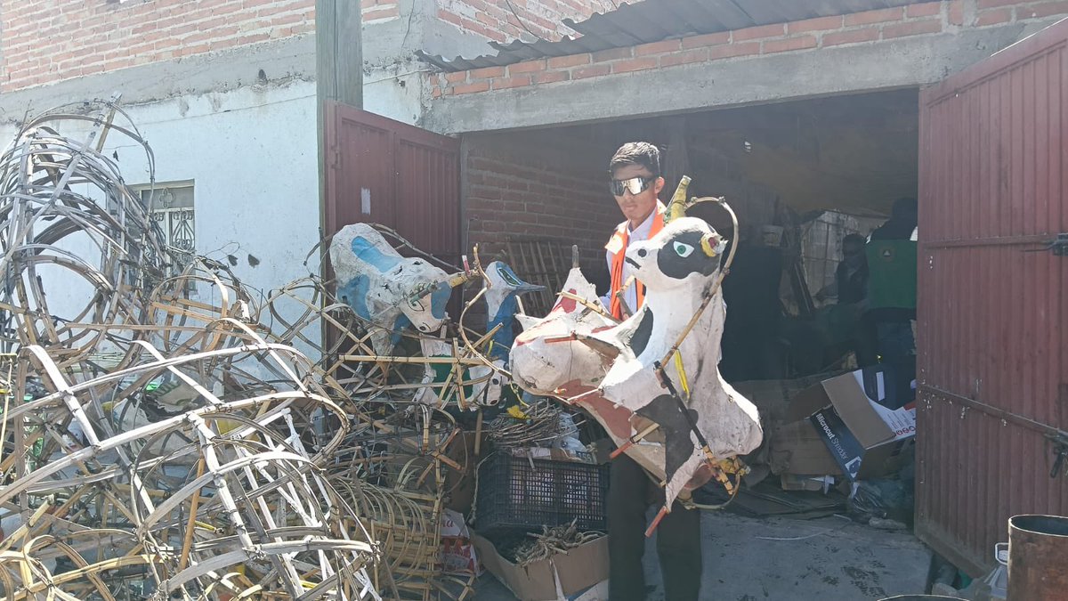 ⚠️Incendio por pirotecnia 🧨

La Coordinación Estatal de Protección Civil, acude a reporte de incendio en Soledad de Graciano Sánchez donde se almacenaba pirotecnia🧨 sin los permisos y medidas de seguridad correspondientes.

 ¡Tu seguridad es primero!
#ProteccionCivilSinLimites