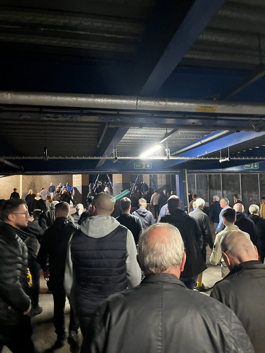 Gutted!!!

To a man that’s a great performance.

Away end phenomenal 

Safe journey home to all Wednesdayites making their way home.

See you back at S6 on Saturday.

#SWFC #WAWAW