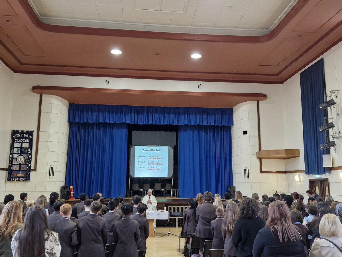 Mrs Hamilton tweet media