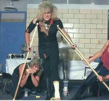 glam metal daily tweet media