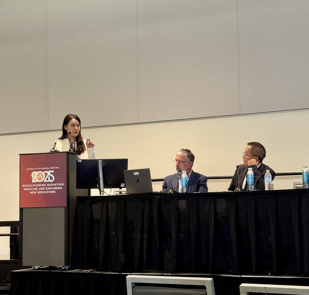 UTSW_RadOnc's tweet image. A grad student researcher in #medphys and member of the @MAIA_Laboratory, Qingying Wang presented her work entitled, “Universal Deep Learning Dose Prediction for IMRT Planning,” during a #cancerphysics session. #ASTRO25