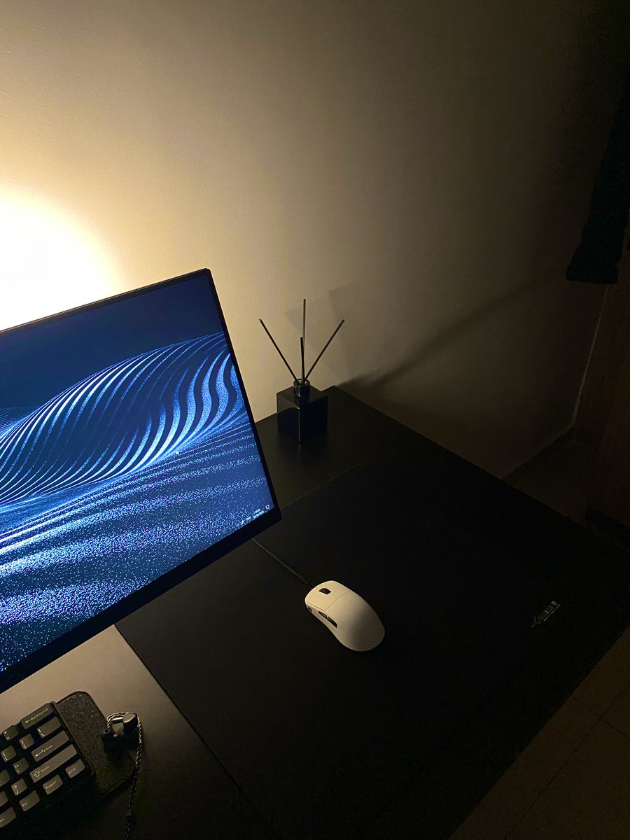 Happy bday for me :) #desksetup