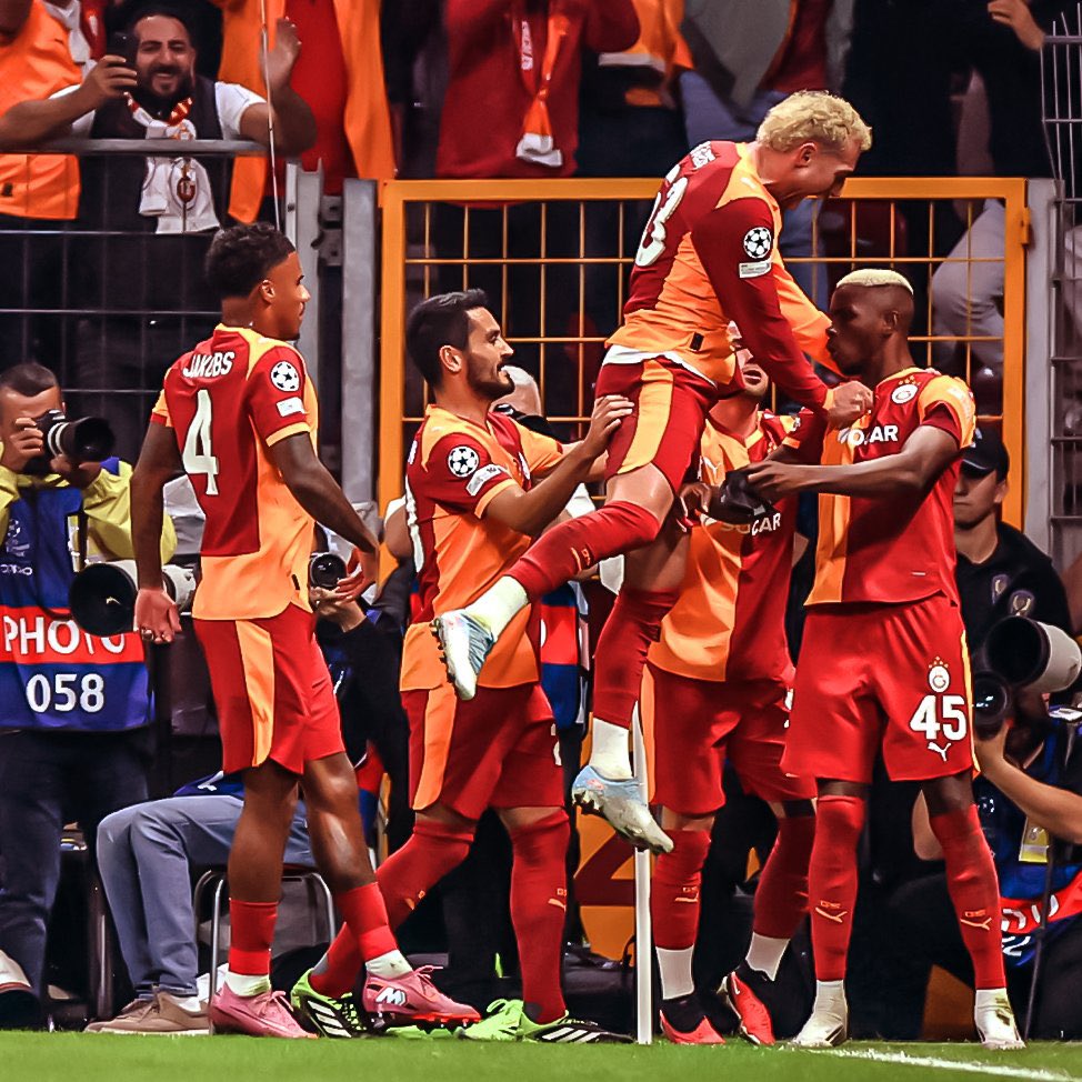 Şampiyonlar Liginde ilk galibiyetimizi Liverpool’a karşı alıyoruz…

Tebrikler Galatasaray, bize bu gurur verici galibiyet için teşekkür ederiz… 👏🇹🇷