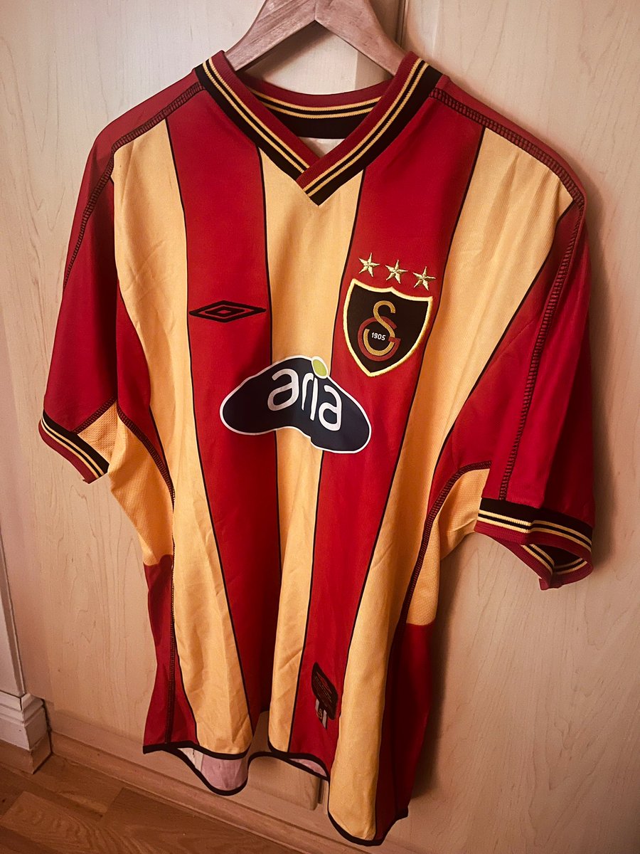 philheaffey's tweet image. No miracle this time! Torreira biggest man on that pitch. 🚑 #3down #onceagooner #bigfan #cimbom #GALLIV #UCL #COYG 😭🔴🟡