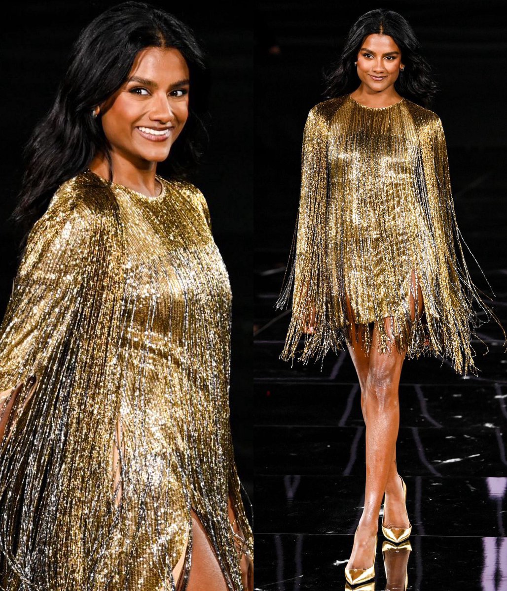 Simone Ashley lights up the runway at the L’Oréal Paris Défilé in a golden masterpiece.

#SimoneAshley #LOrealParisDéfilé #AyaMedia #PFW