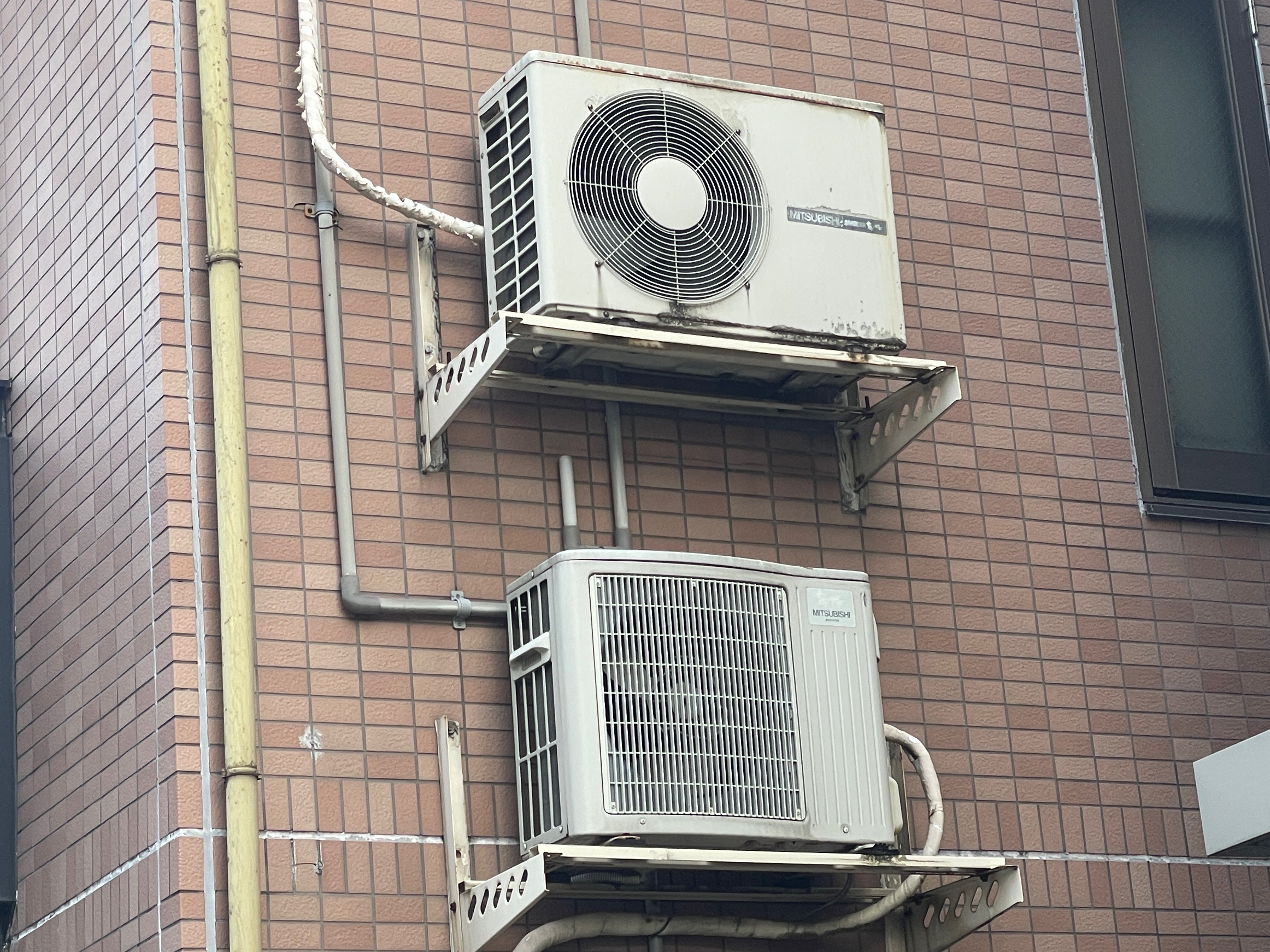 室外機 – търсене / X