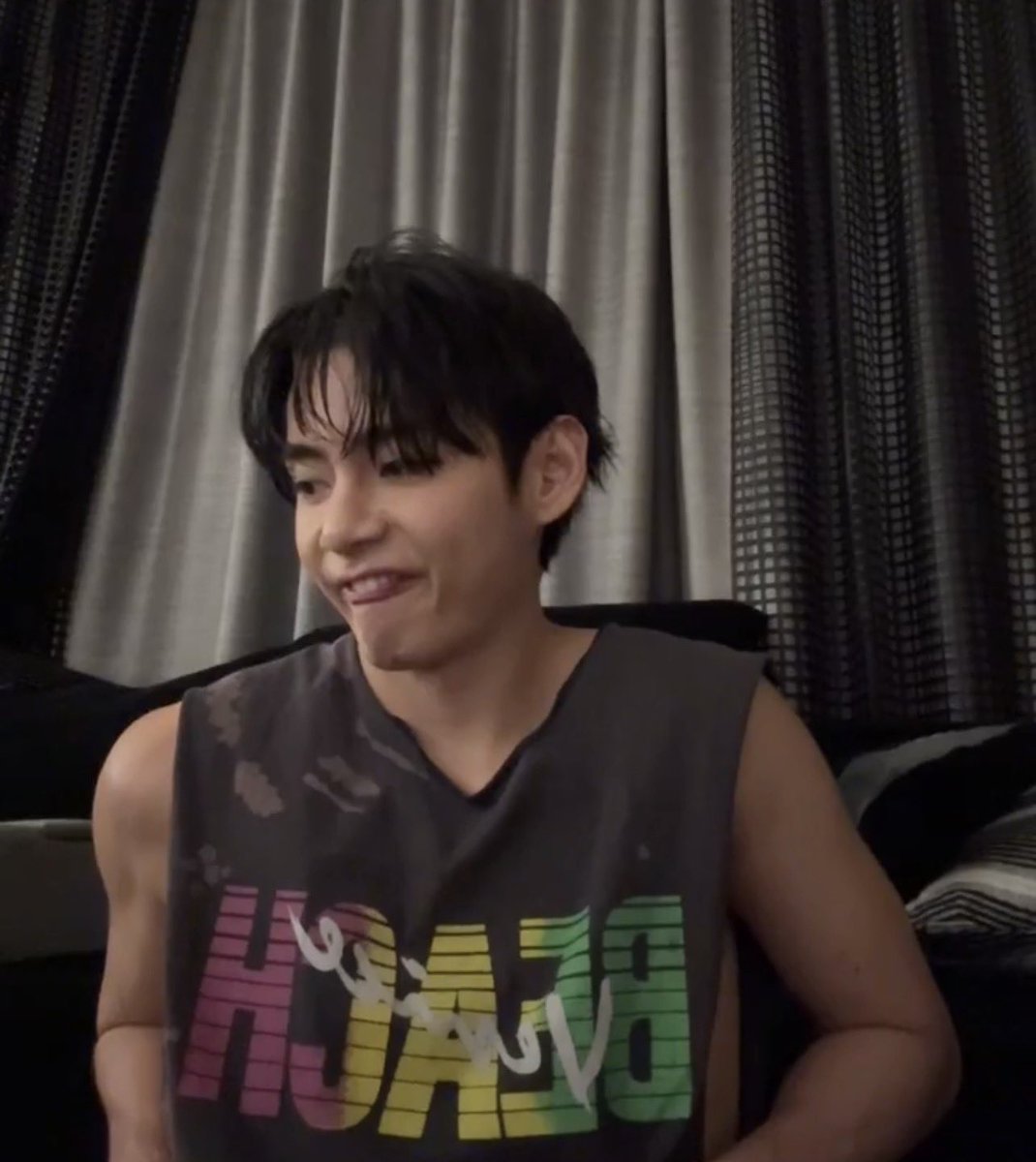 withsvn's tweet image. Lorddd kim taehyung