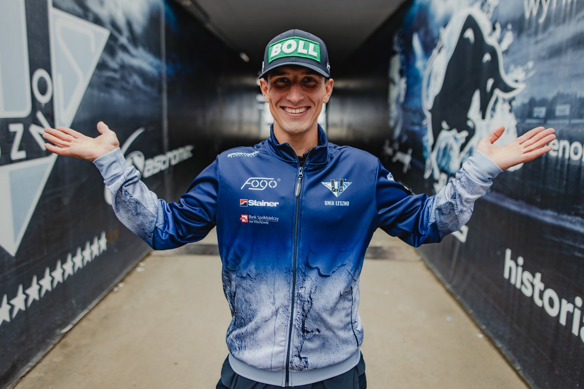 UniaLesznoKS's tweet image. Na dobranoc przypominamy:

📢 Piotr Pawlicki zawodnikiem Fogo Unii Leszno w sezonie 2026 ⚪️🔵🤟🏼

#KSUL ⚪🔵🤟🏼 #UniaLeszno #M2E #Metalkas2Ekstraliga #PGEE #PGEEkstraliga