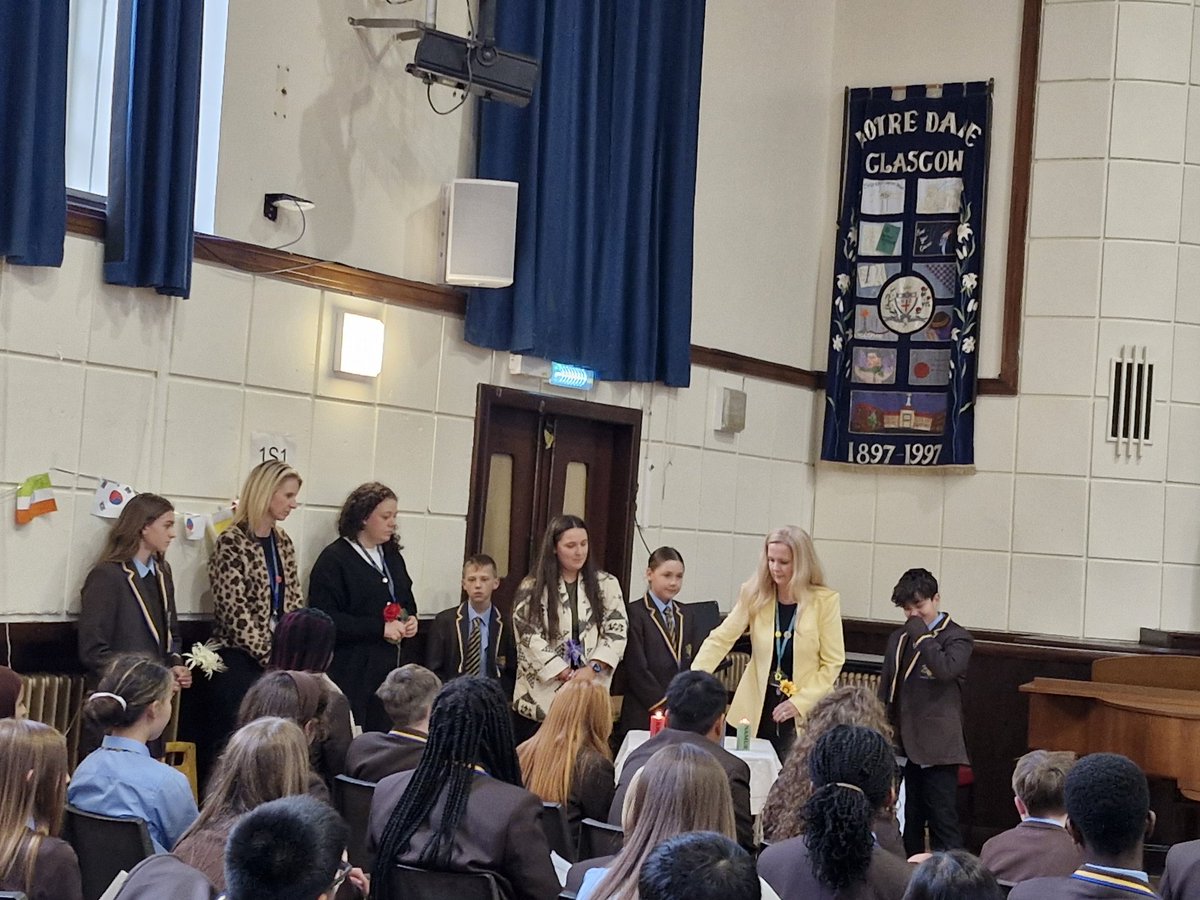 Mrs Hamilton tweet media