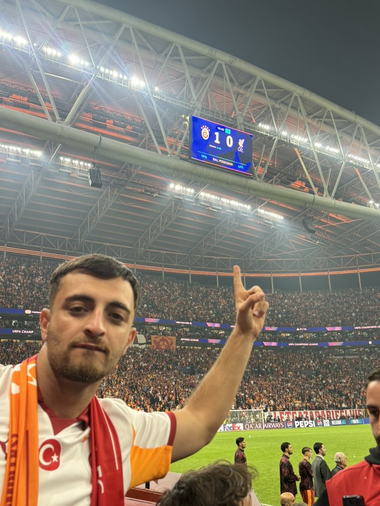 Kıbrıstan gelir Liverpoola çakar halısahaya akarım aga
