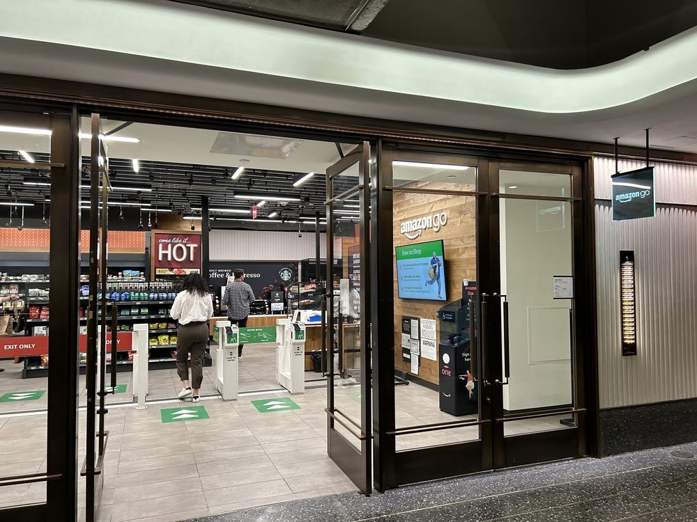 Delivering spaces that power innovation ⚡️

Proud to deliver a modern, functional space built to inspire customers and enhance the overall shopping experience!

#RetailConstruction #ConstructionExcellence #InnovationInAction