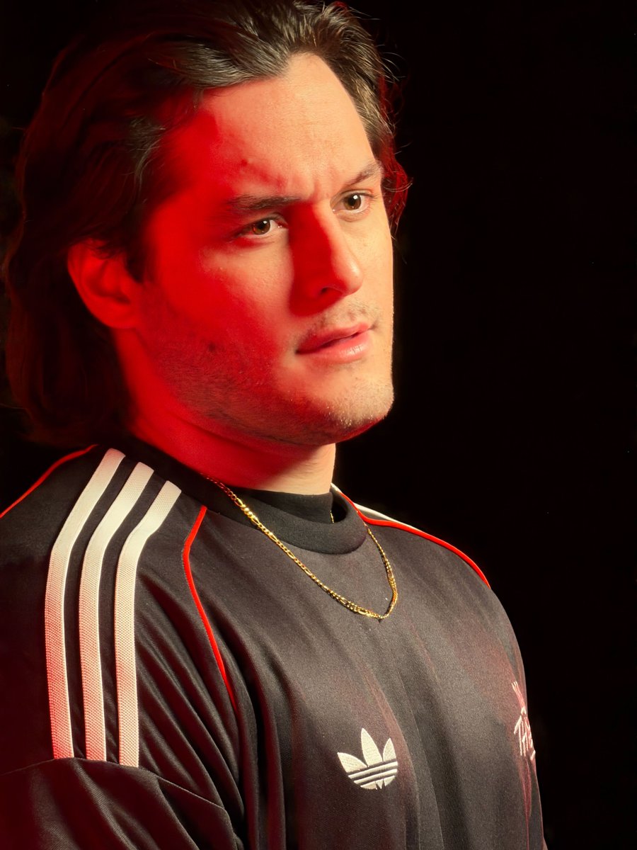 COD_Esports's tweet image. Imagine this stare locking onto you in the final circle 😳

@realskullface49 | #WSOWGlobalFinal