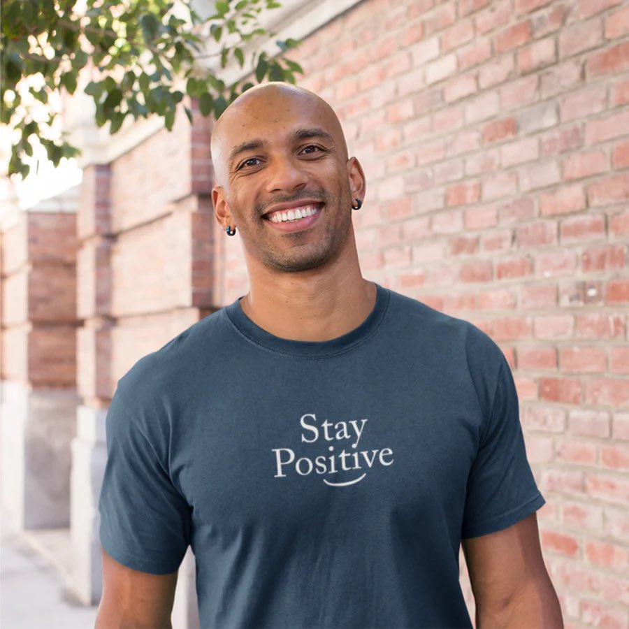 KM_243_'s tweet image. #StayPositive guys 😁😁😁