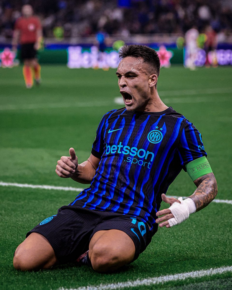 "Fallo anche domenica"

Cagliari ⚽ 
Slavia Praga ⚽⚽ 

Ringraziamo quel simpatico tifoso di Appiano. #FCIM